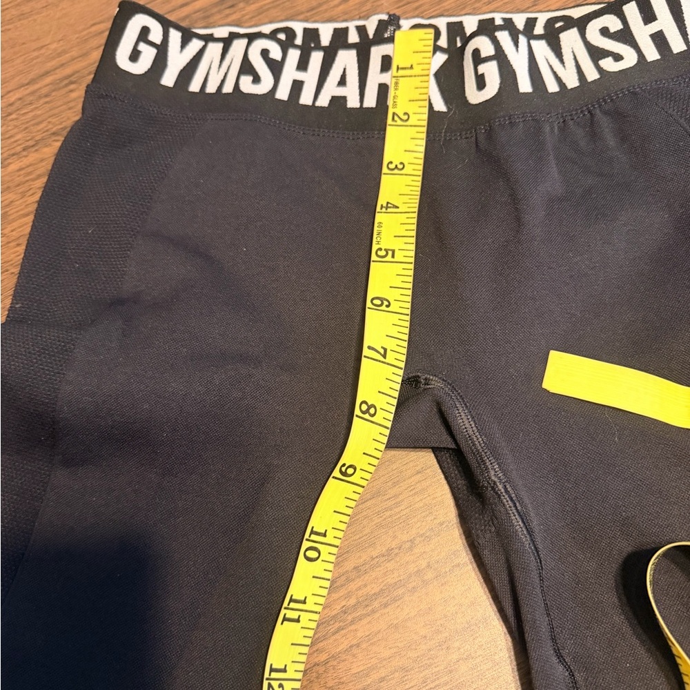 Gymshark Black Leggings with Logo Waistband - Picture 4 of 6